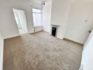 Bedroom- click for photo gallery